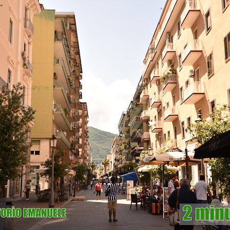 B&B Portafortuna Lucky Charm Σαλέρνο Εξωτερικό φωτογραφία