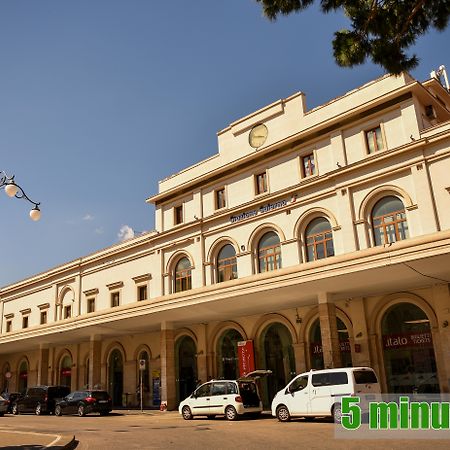 B&B Portafortuna Lucky Charm Σαλέρνο Εξωτερικό φωτογραφία
